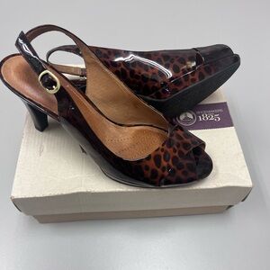 Clarks Brown Leopard Print Peep-Toe heels